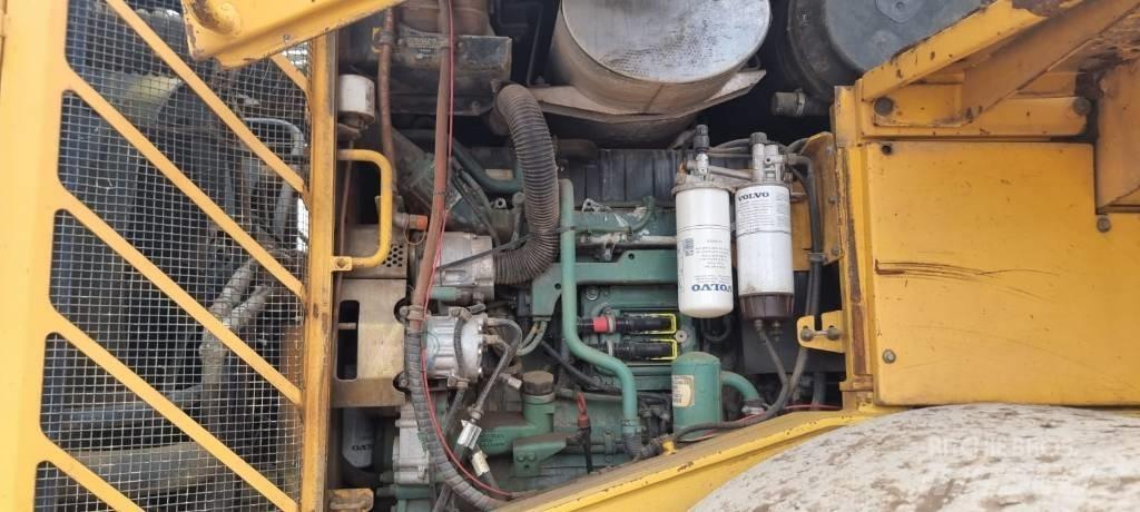 Volvo L 220 E Φορτωτές με λάστιχα (Τροχοφόροι)