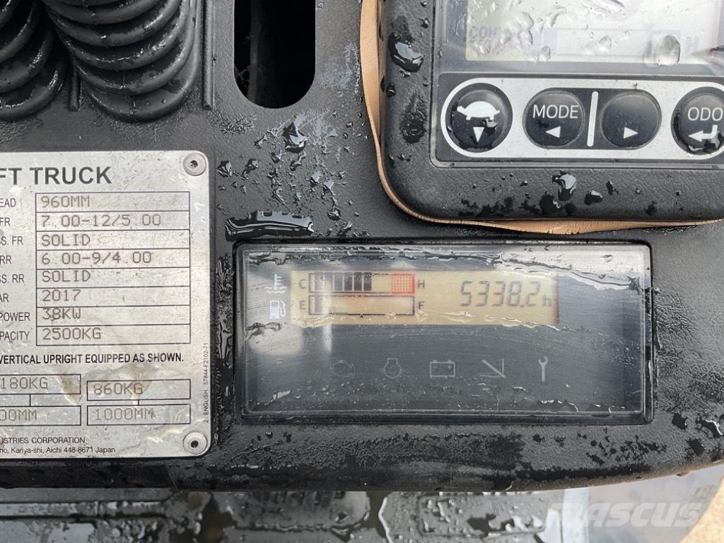 Toyota 02-FGF25 Περονοφόρα ανυψωτικά κλαρκ με φυσικό αέριο LPG