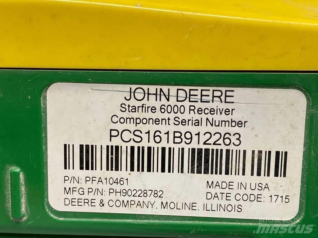 John Deere 6215 R Τρακτέρ