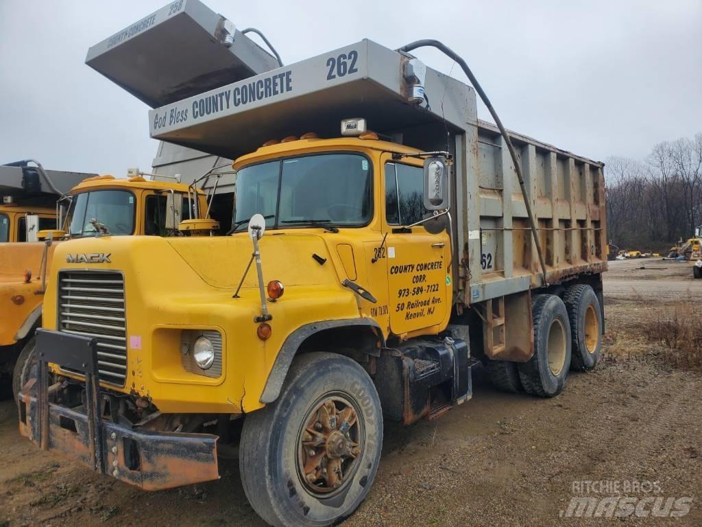 Mack DM690SX Φορτηγά Ανατροπή