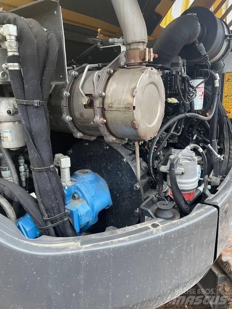 New Holland E60C Εκσκαφάκι (διαβολάκι) < 7t
