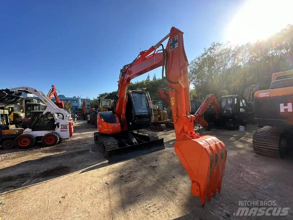 Hitachi ZX 75 Μίνι εκσκαφείς 7t - 12t