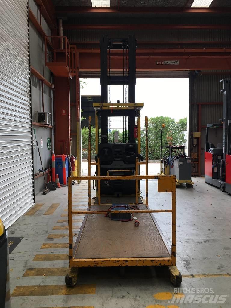 Hyster R30XMF2 Περονοφόρο ανυψωτικό συλλογής παραγγελιών μεγάλου ύψους
