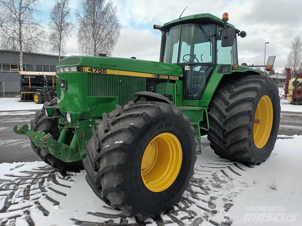 John Deere 4755 Τρακτέρ