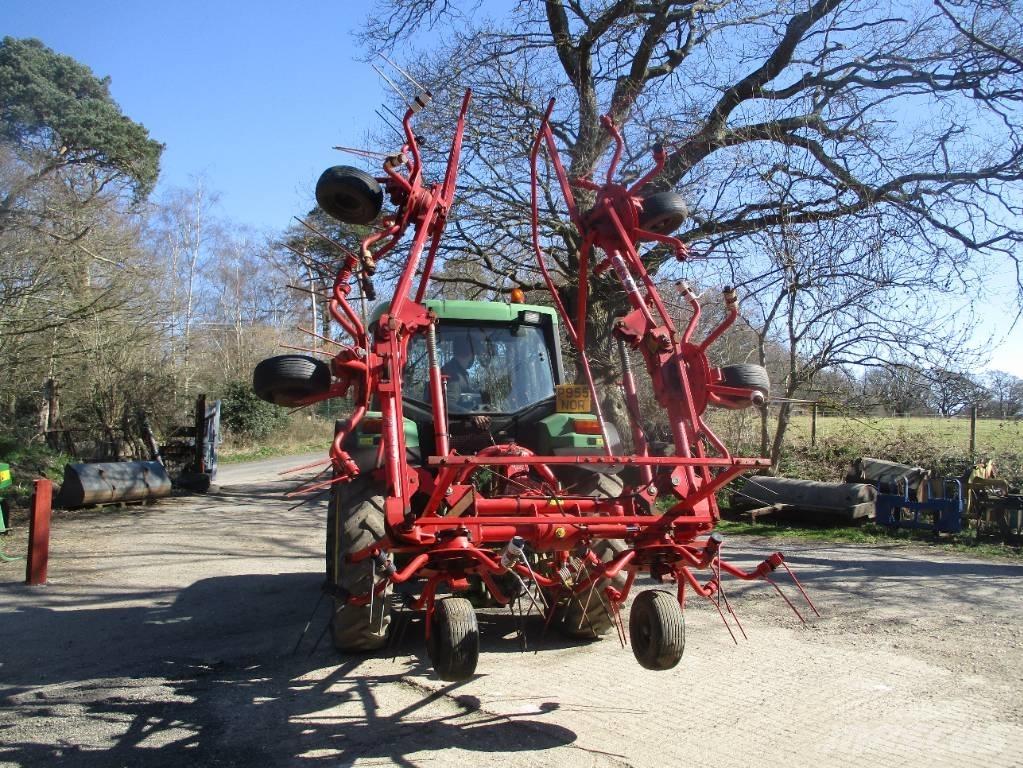 SIP Spider 685/6 Τσουγκράνες και χορτοξηραντικές μηχανές