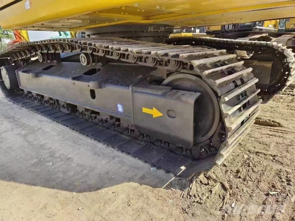 Komatsu PC 200-8 Εκσκαφείς με ερπύστριες