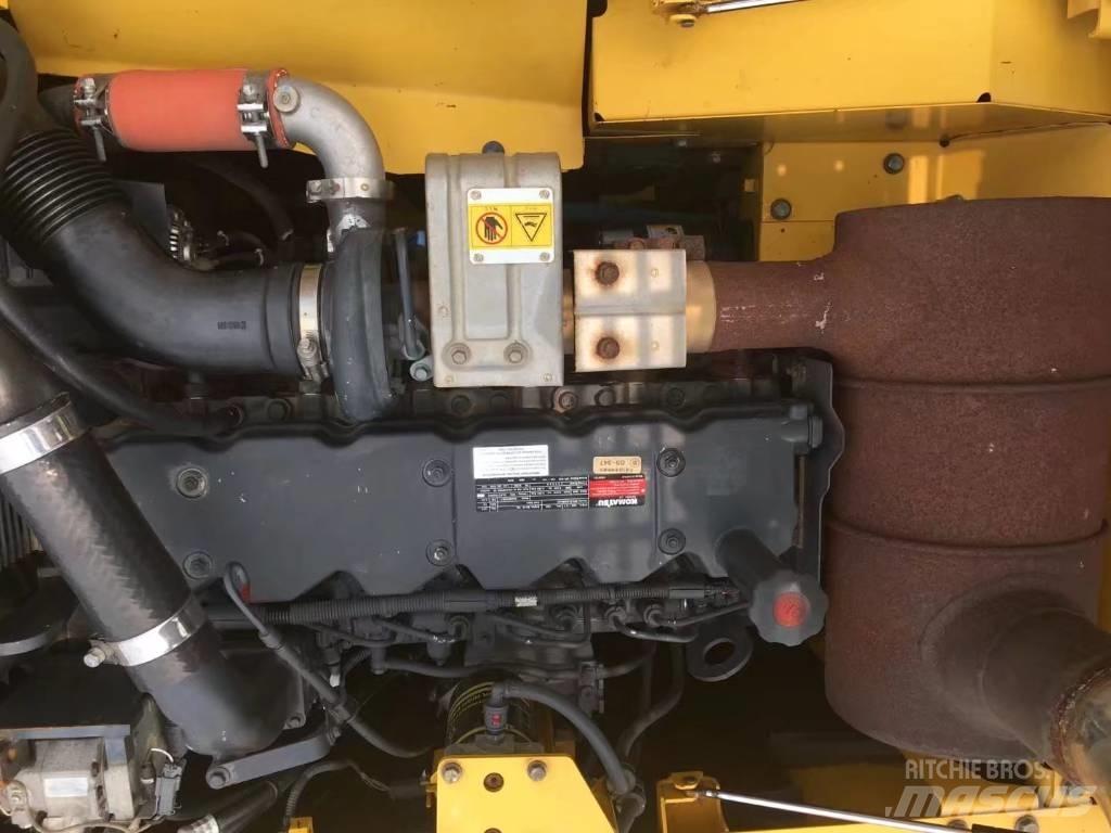 Komatsu pc200-8 Εκσκαφείς με ερπύστριες