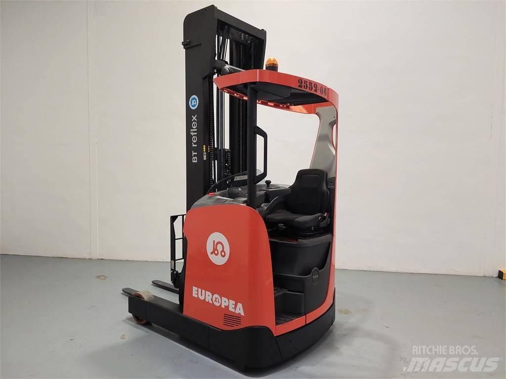 BT RRE 140 HC Ανυψωτικά στενών δρόμων