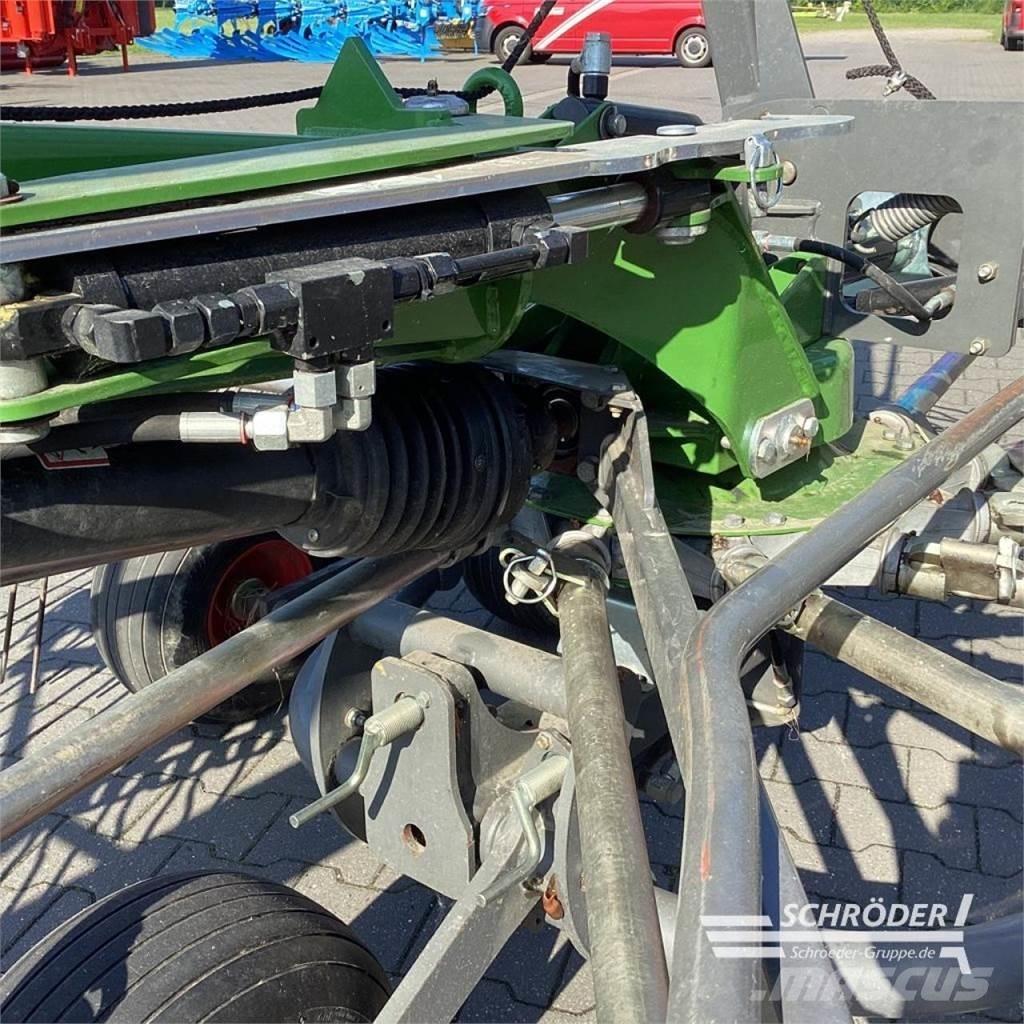 Fendt FORMER 1502 Αναμοχλευτήρες