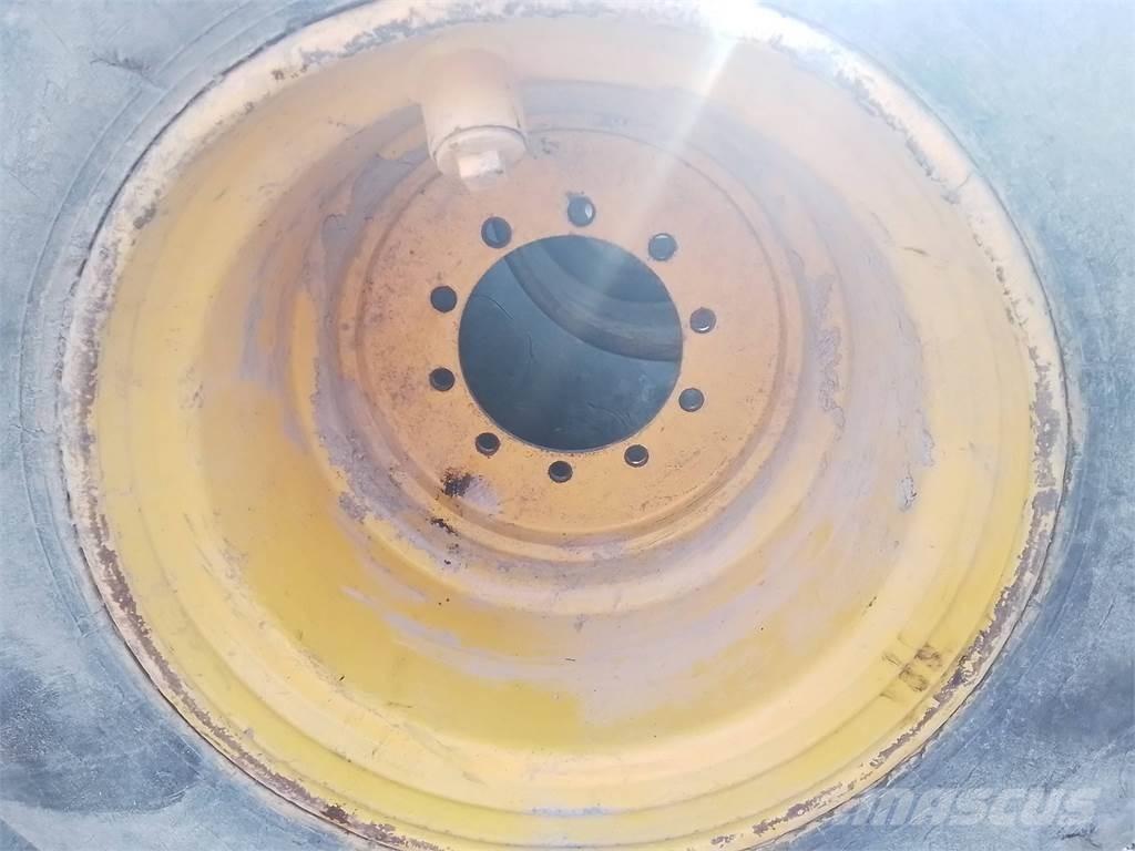 Ösa 250 24x26,5 Ελαστικά και ζάντες