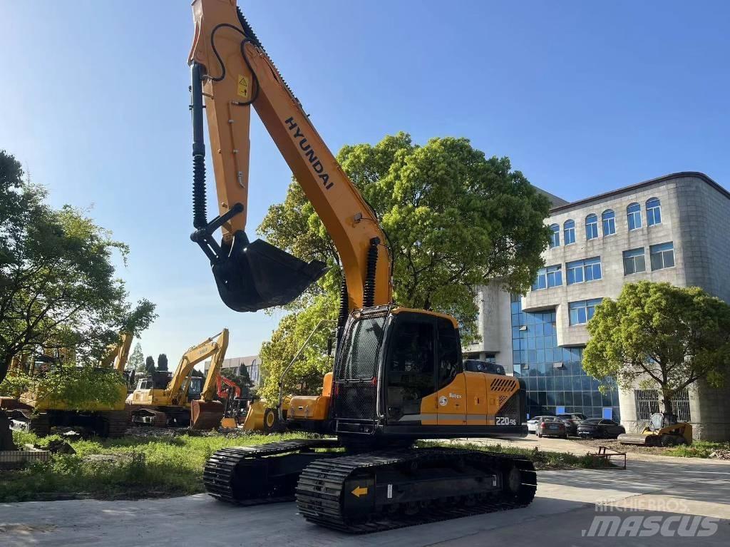 Hyundai R220-9S Εκσκαφείς με τροχούς - λάστιχα