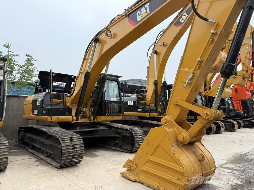 CAT 330 D L Εκσκαφείς με ερπύστριες