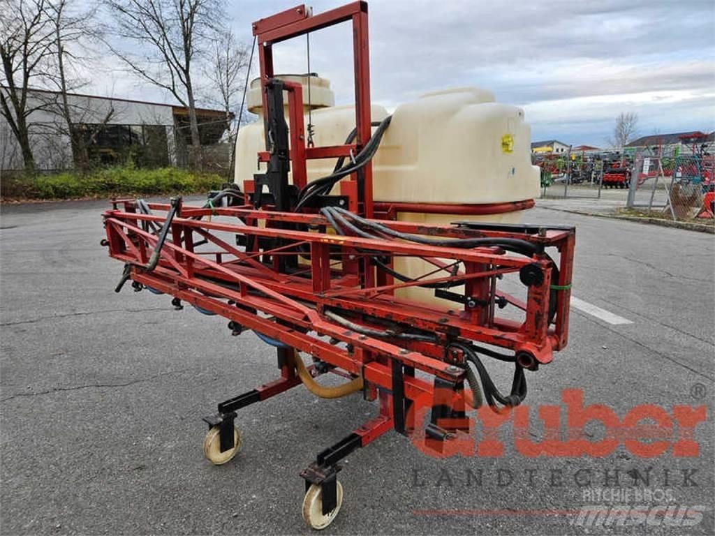 Schmotzer 800 l Ρυμουλκούμενα ψεκαστικά