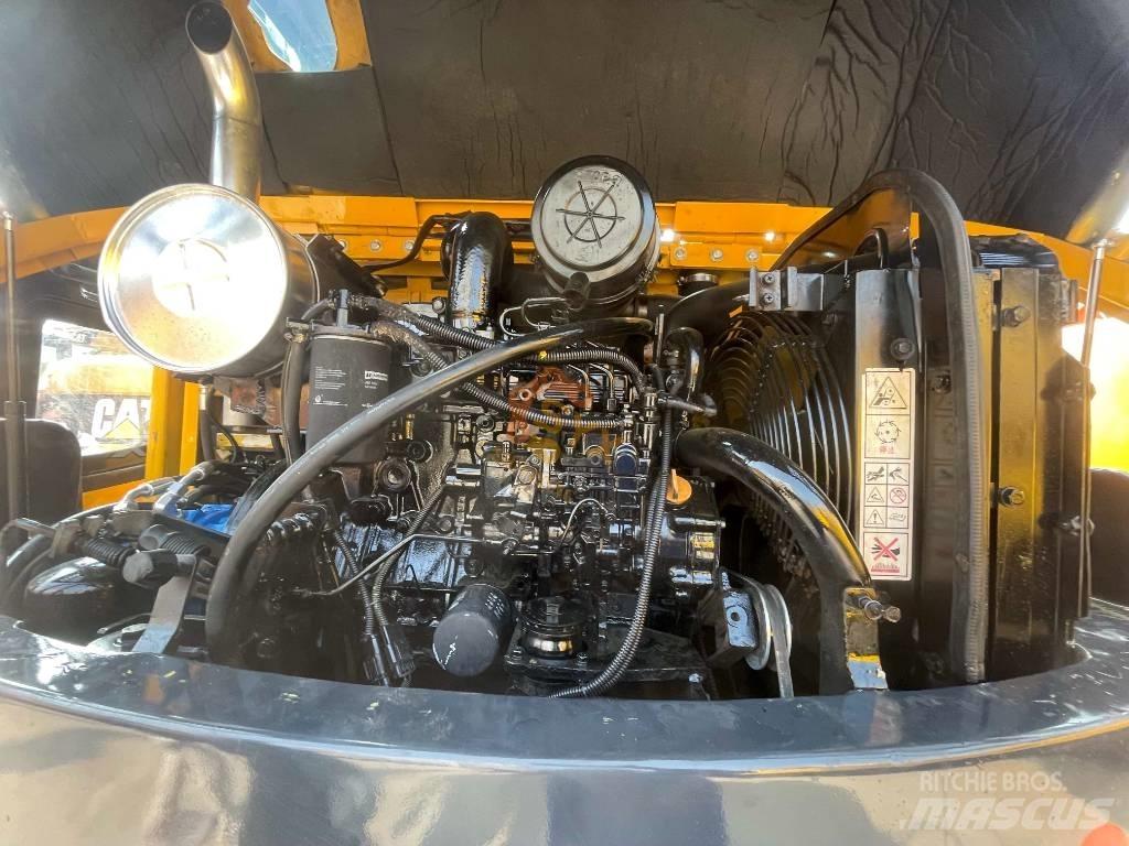 Hyundai 60 W VS Εκσκαφείς με τροχούς - λάστιχα