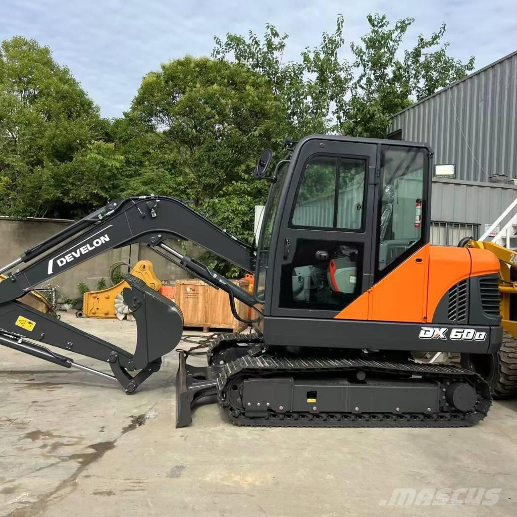 Develon DX 60 D Εκσκαφείς με ερπύστριες