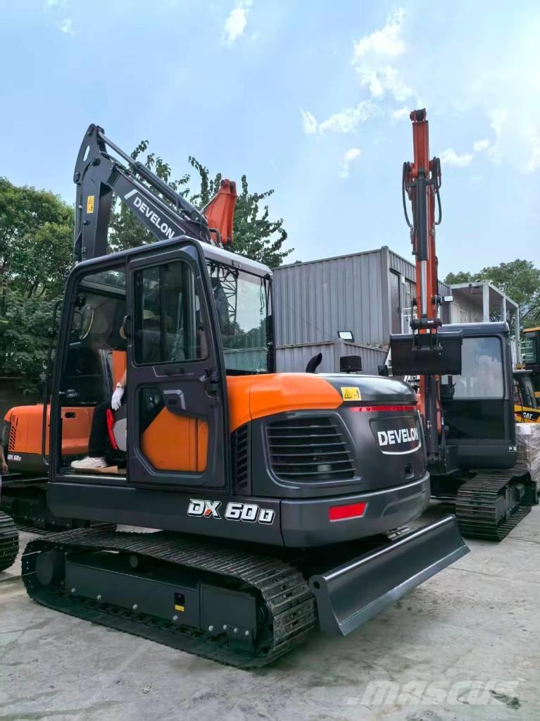 Develon DX 60 D Εκσκαφείς με ερπύστριες