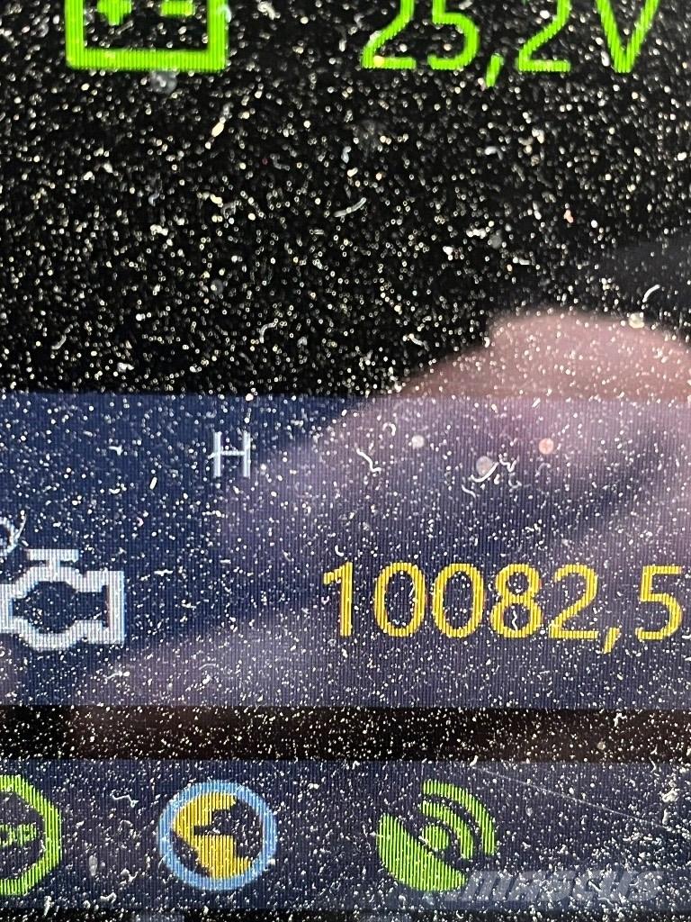 Komatsu 875 Μεταφορείς ξυλείας