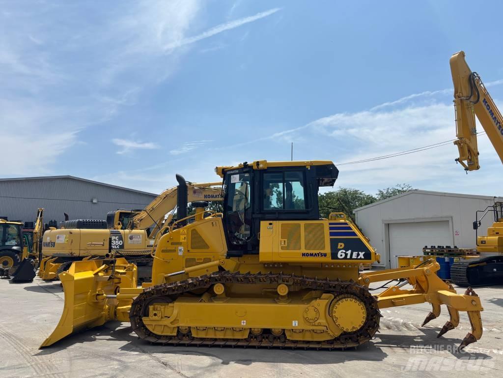 Komatsu D61EX-24E0 Μπουλντόζες με ερπύστριες