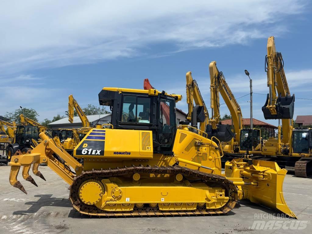 Komatsu D61EX-24E0 Μπουλντόζες με ερπύστριες