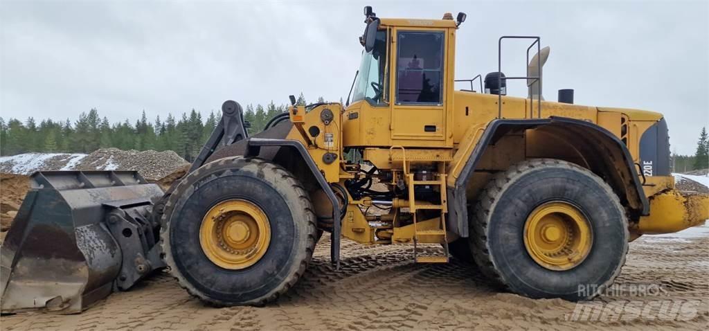 Volvo L220E Φορτωτές με λάστιχα (Τροχοφόροι)