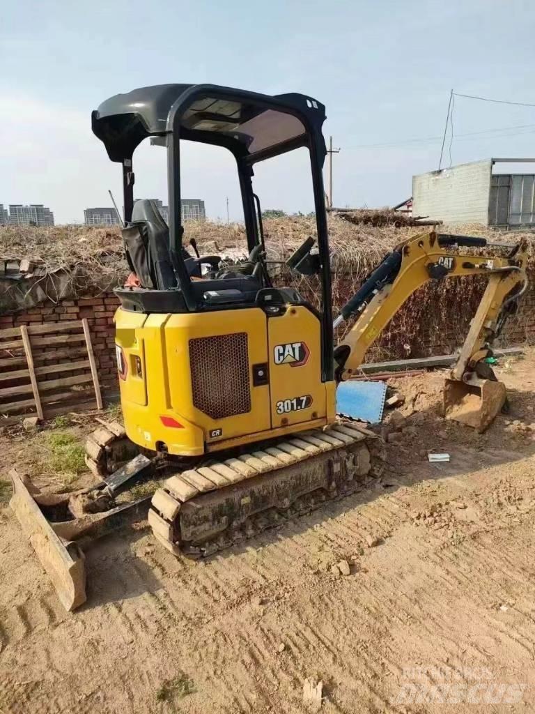 CAT 301.7 Εκσκαφάκι (διαβολάκι) < 7t