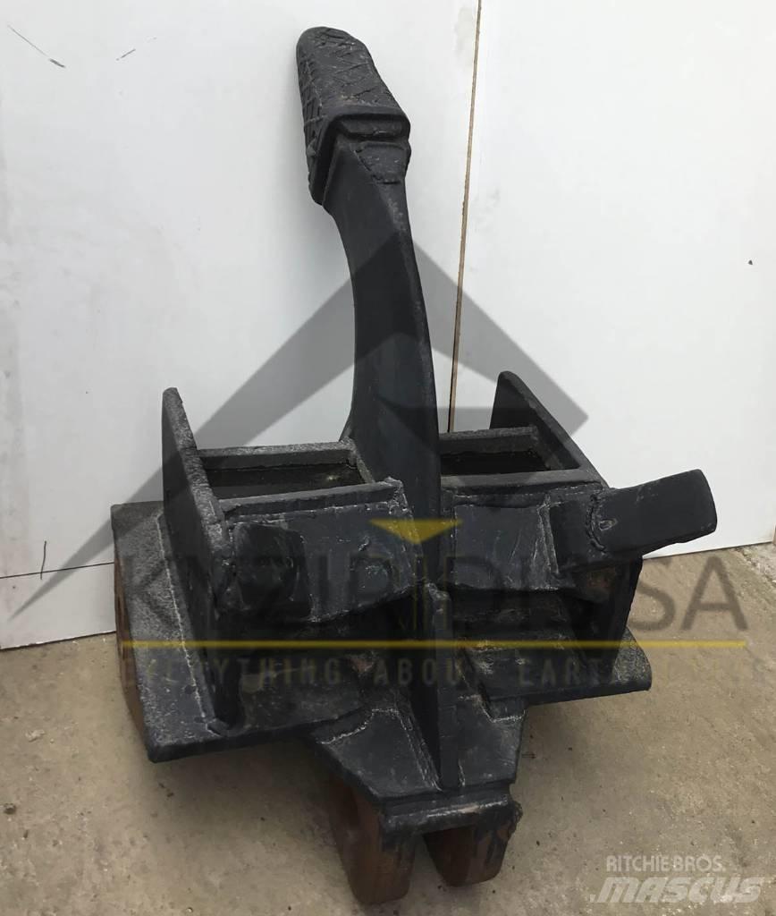 Liebherr R 942 Εκχερσωτές