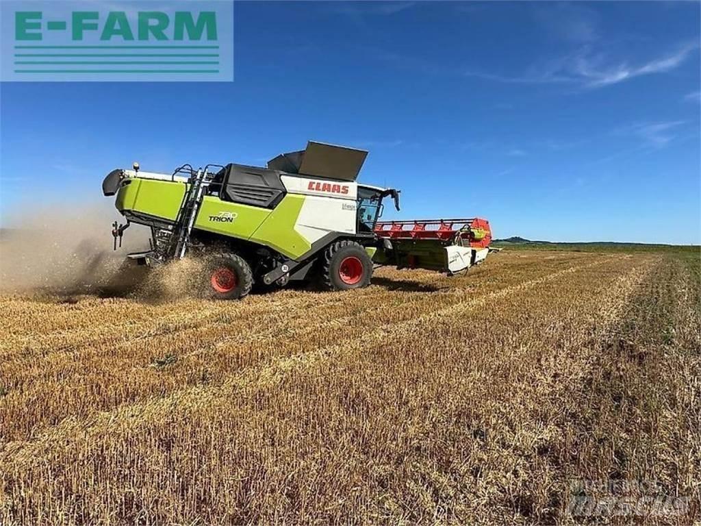 CLAAS trion 730 Θεριζοαλωνιστικές μηχανές