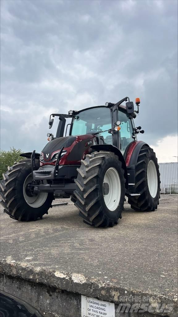 Valtra G 135 A Τρακτέρ