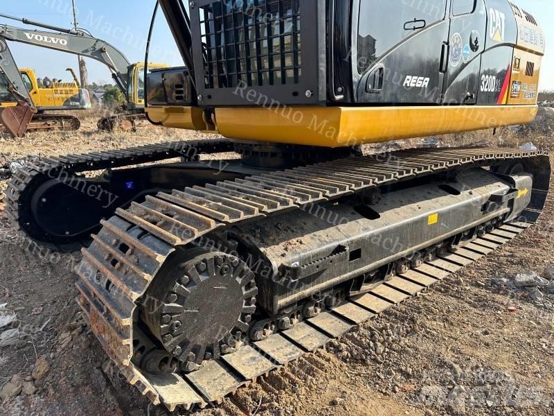 CAT 320D2 Εκσκαφείς με ερπύστριες
