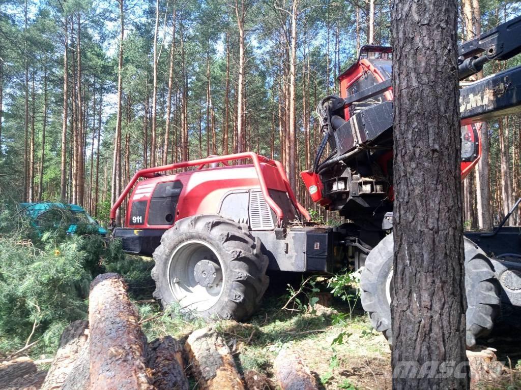 Komatsu 911.6 Θεριζοαλωνιστικές μηχανές