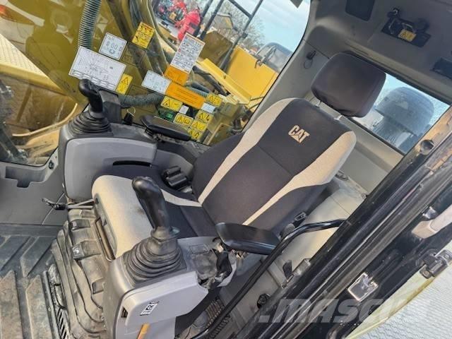 CAT 323 EL Εκσκαφείς με ερπύστριες
