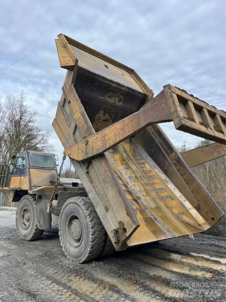 CAT 769 D Άκαμπτα Dumper με ανατρεπόμενο κάδο