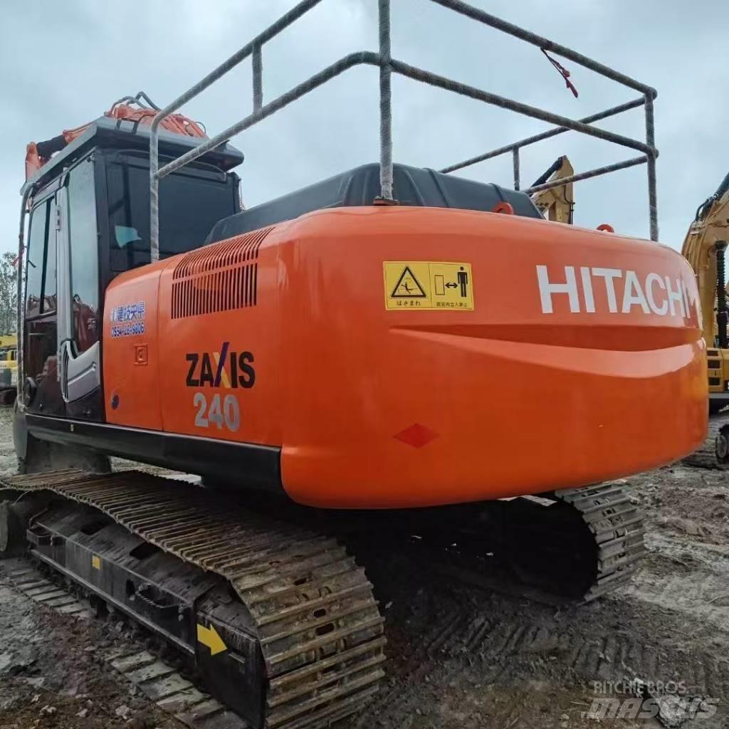 Hitachi 240-3 Εκσκαφείς με ερπύστριες