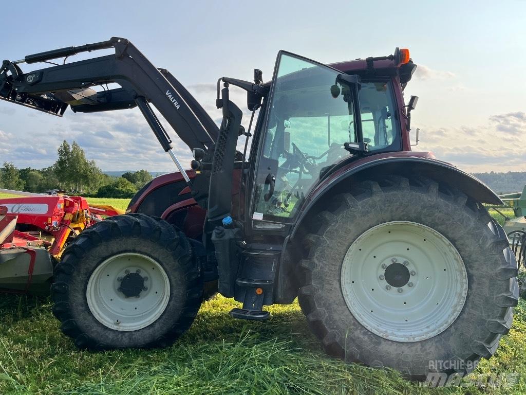 Valtra N155 Versu Τρακτέρ