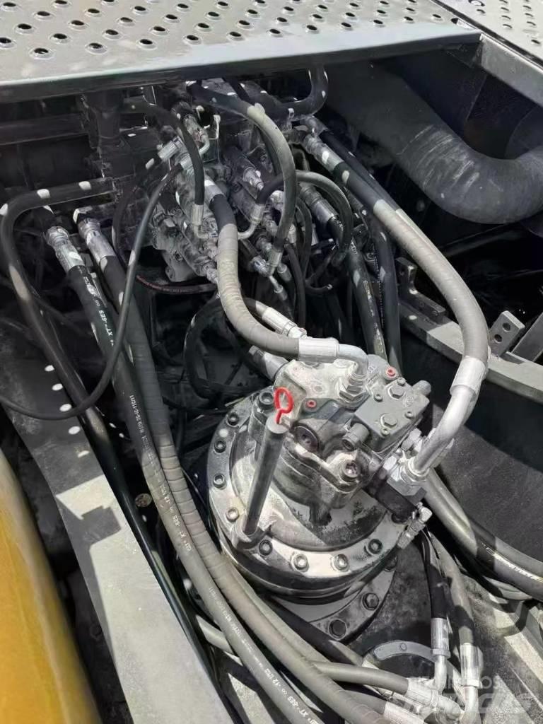 Volvo EC 240 Εκσκαφείς με ερπύστριες