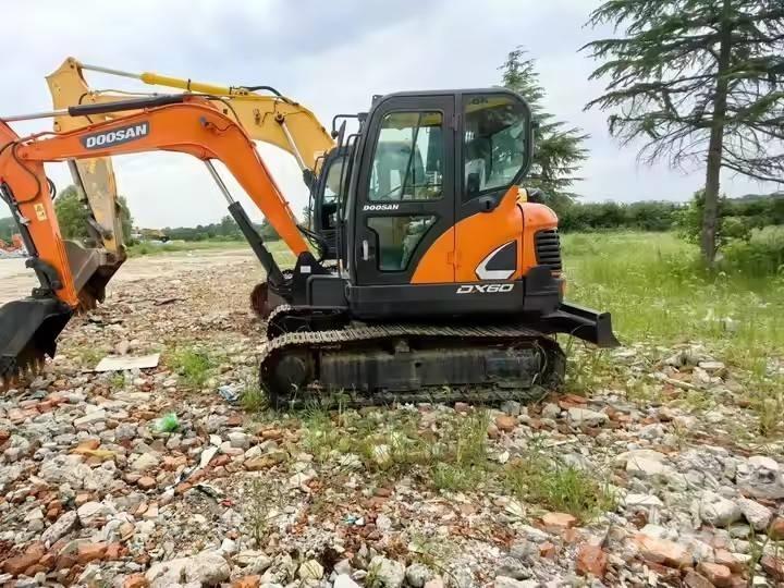Doosan DX 60 Εκσκαφάκι (διαβολάκι) < 7t