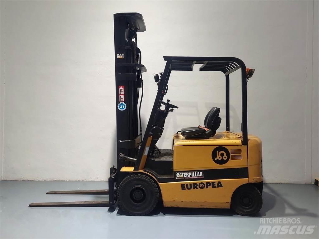 CAT EP25K PAC Ηλεκτρικά περονοφόρα ανυψωτικά κλαρκ