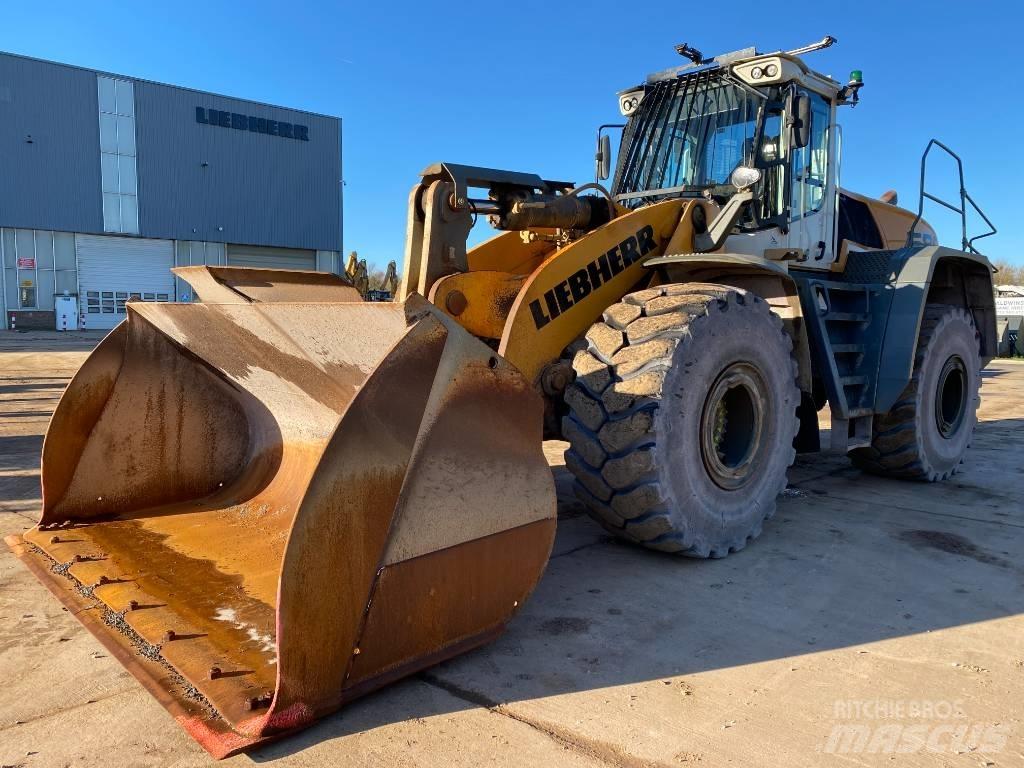 Liebherr L 586 Φορτωτές με λάστιχα (Τροχοφόροι)
