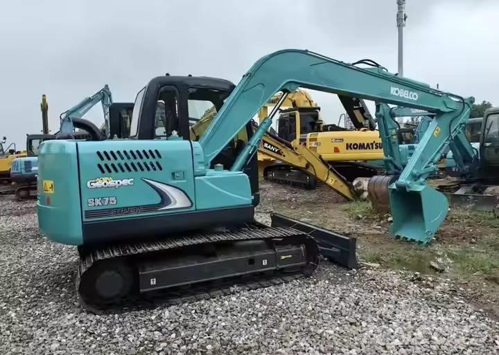 Kobelco SK75 Εκσκαφείς με ερπύστριες