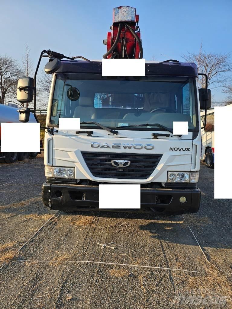 Horyong SKY450 Εναέριες πλατφόρμες τοποθετημένες σε φορτηγό