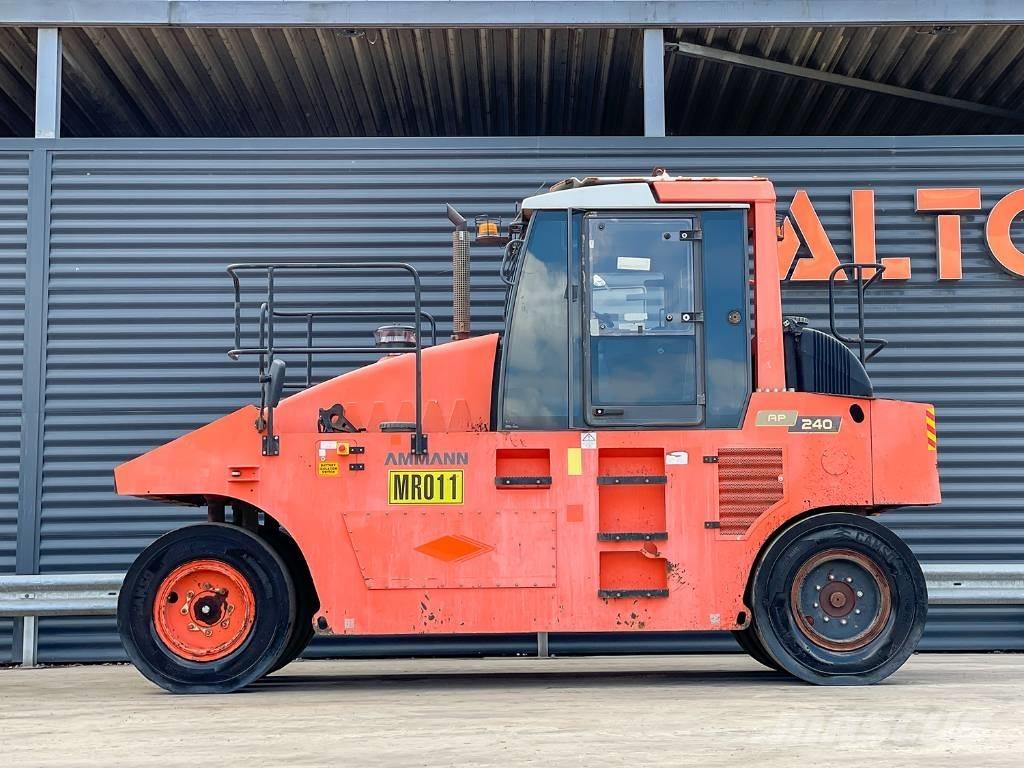 Ammann AP 240 Κύλινδροι με επίσωτρα με αέρα