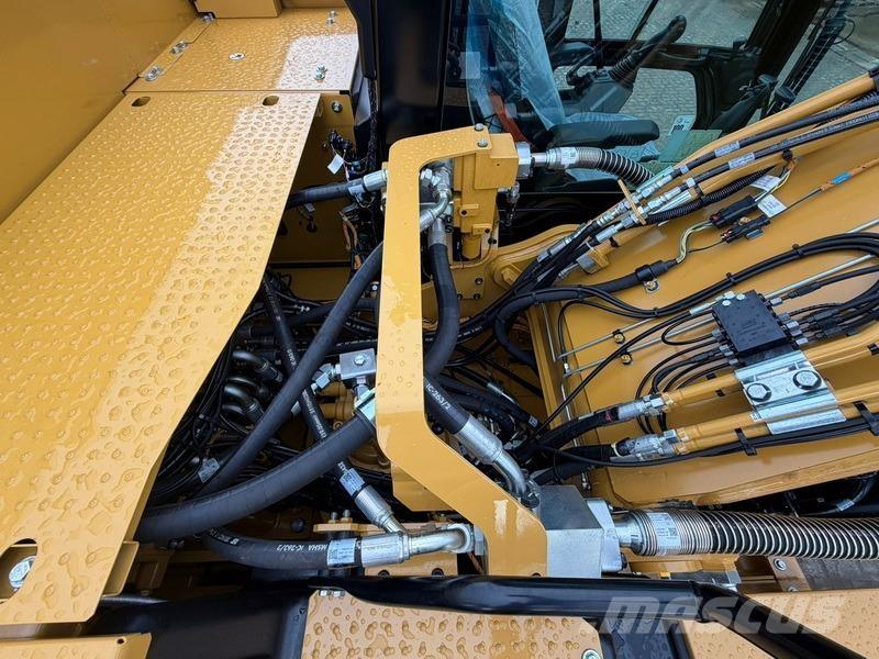 CAT 323-07 Εκσκαφείς με ερπύστριες