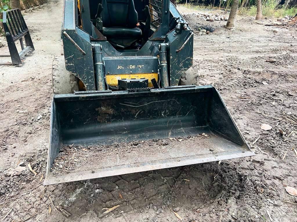 John Deere 312 Φορτωτάκια