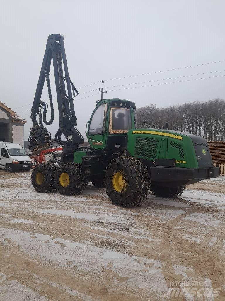 John Deere 1070 E Θεριζοαλωνιστικές μηχανές