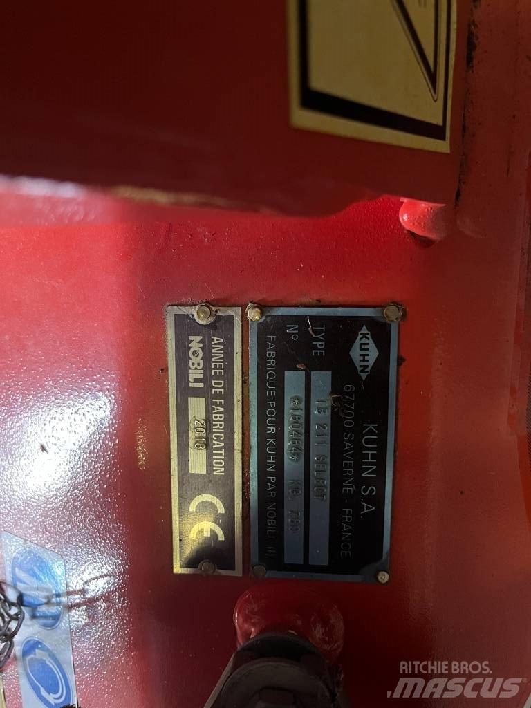 Kuhn TB 211 Χορτοκοπτικά και κορυφολόγοι βοσκοτόπων
