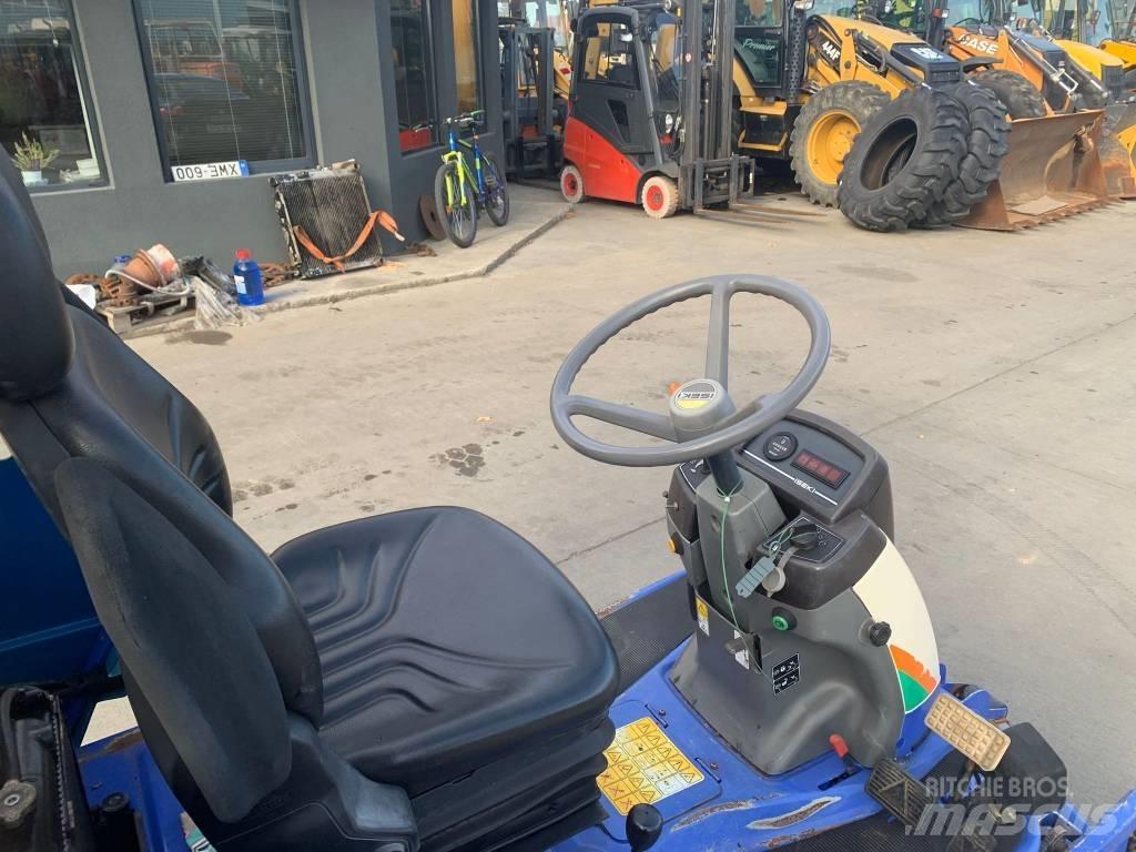 Iseki SF 230 FH Χορτοκοπτικά με καθιστό χειριστή