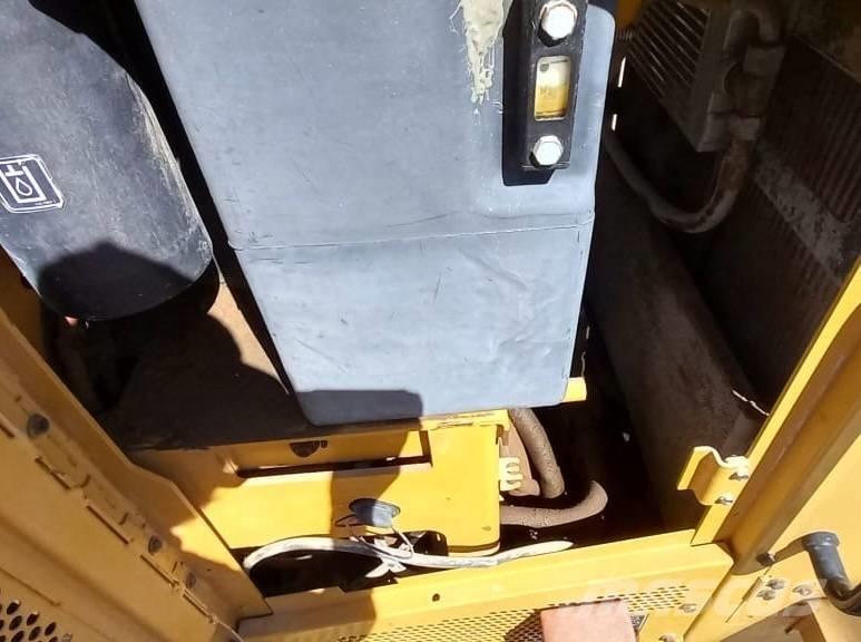 CAT 14 M Γκρέιντερς