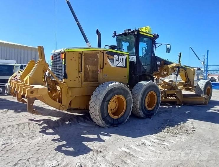 CAT 14 M Γκρέιντερς