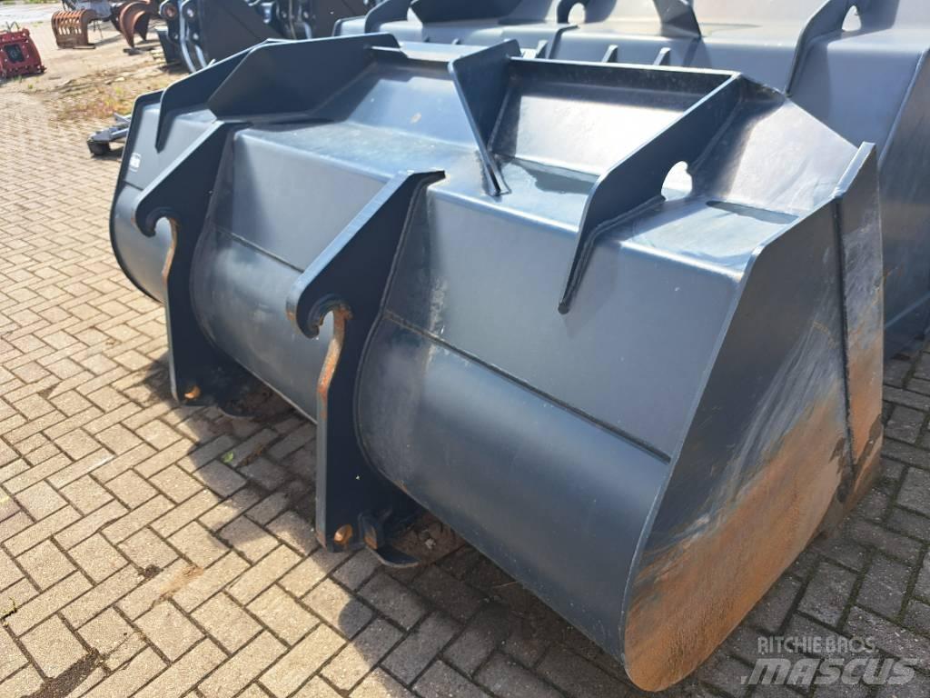 Hyundai HL955A Κουβάδες