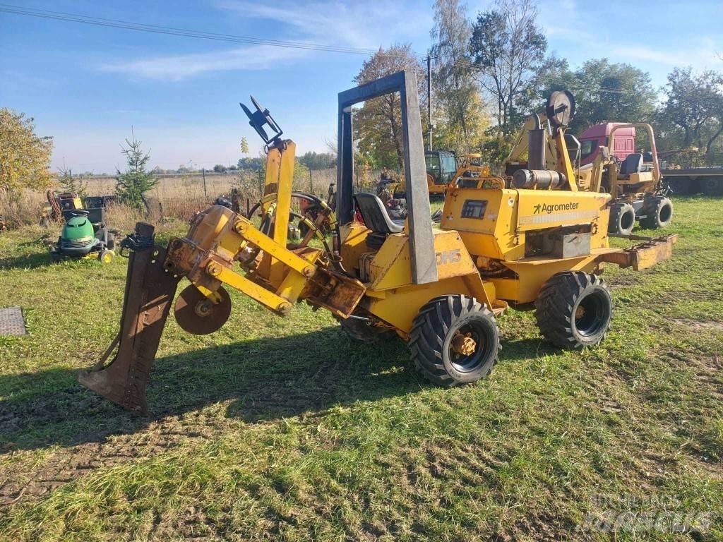 CASE Davis DH5 Κατασκευές - Άλλα